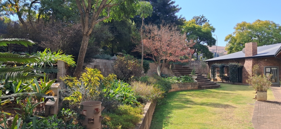 7 Bedroom Property for Sale in Signal Hill KwaZulu-Natal