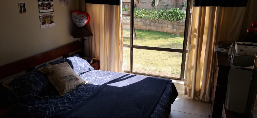 7 Bedroom Property for Sale in Signal Hill KwaZulu-Natal