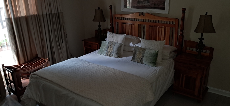 7 Bedroom Property for Sale in Signal Hill KwaZulu-Natal