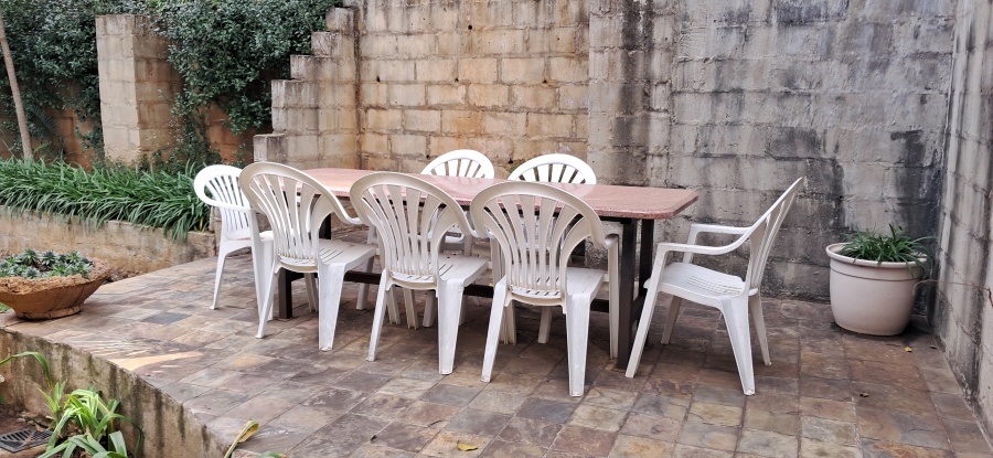 7 Bedroom Property for Sale in Signal Hill KwaZulu-Natal