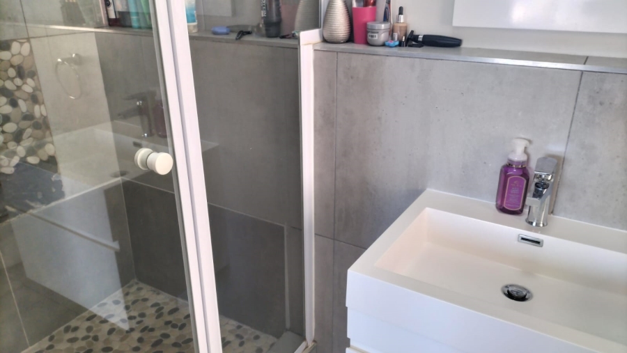 2 Bedroom Property for Sale in Ballito Central KwaZulu-Natal