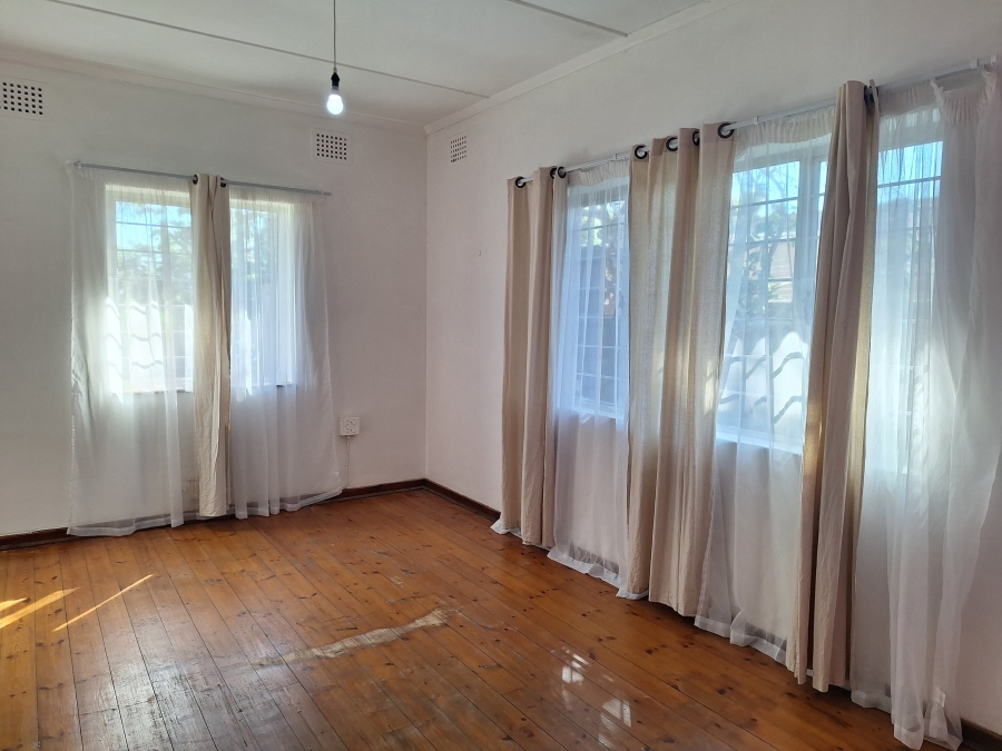 4 Bedroom Property for Sale in Amanzimtoti KwaZulu-Natal