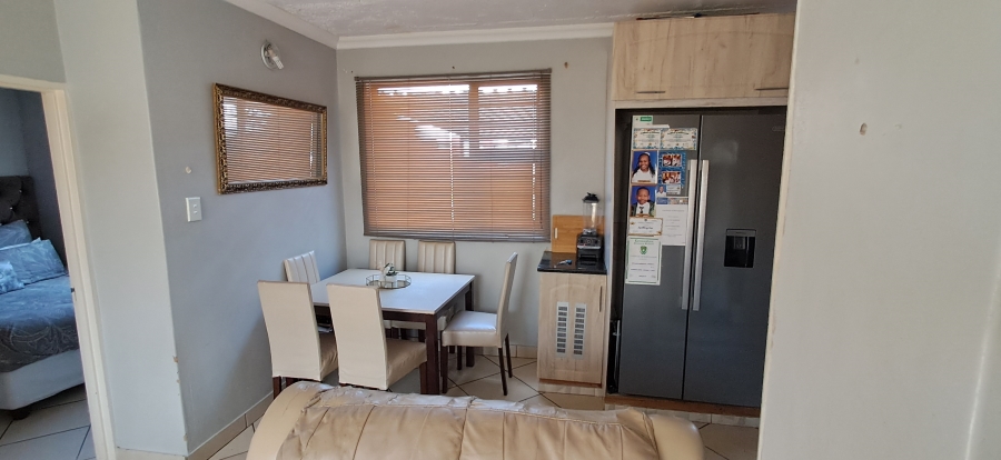2 Bedroom Property for Sale in Madadeni J KwaZulu-Natal