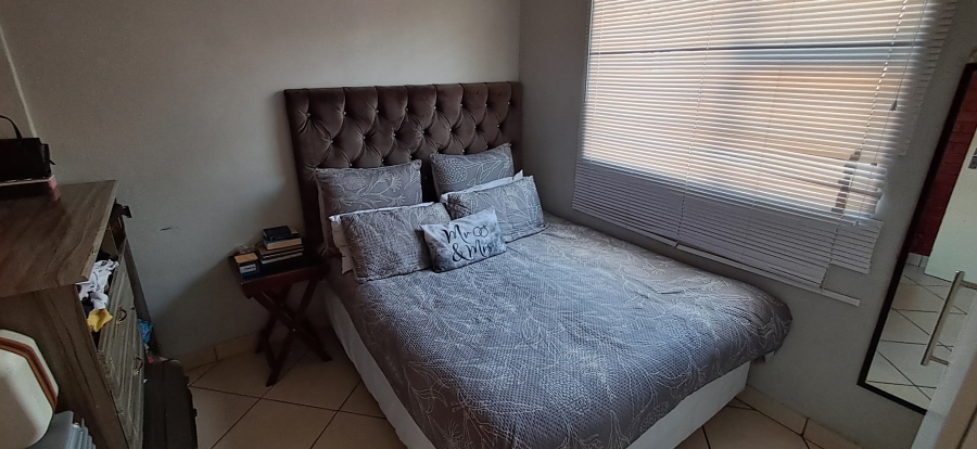 2 Bedroom Property for Sale in Madadeni J KwaZulu-Natal