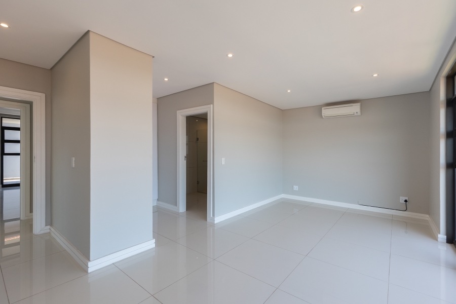 5 Bedroom Property for Sale in Izinga Ridge KwaZulu-Natal