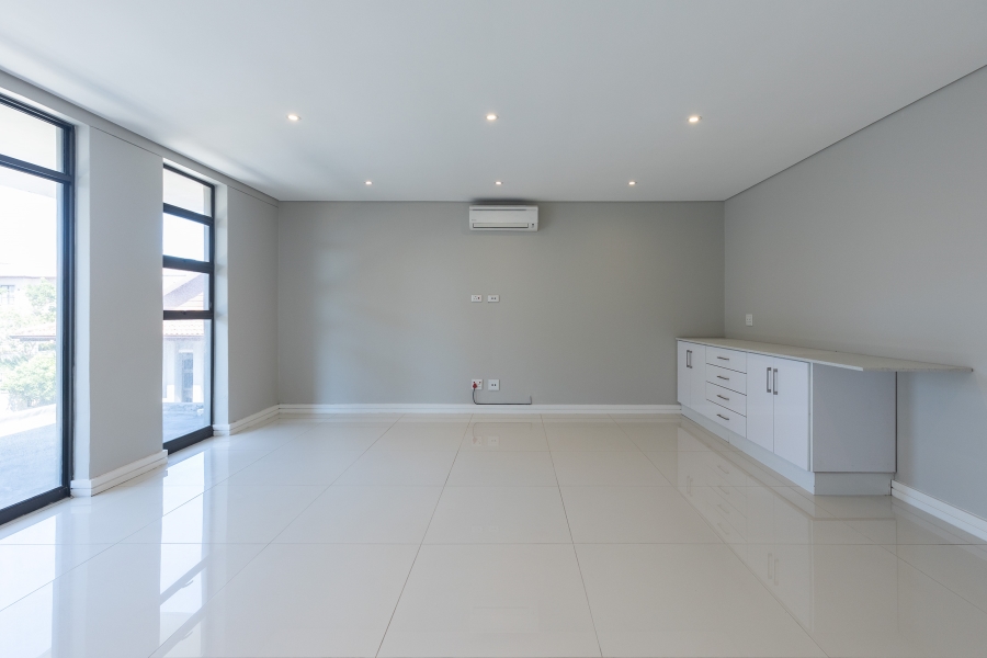 5 Bedroom Property for Sale in Izinga Ridge KwaZulu-Natal