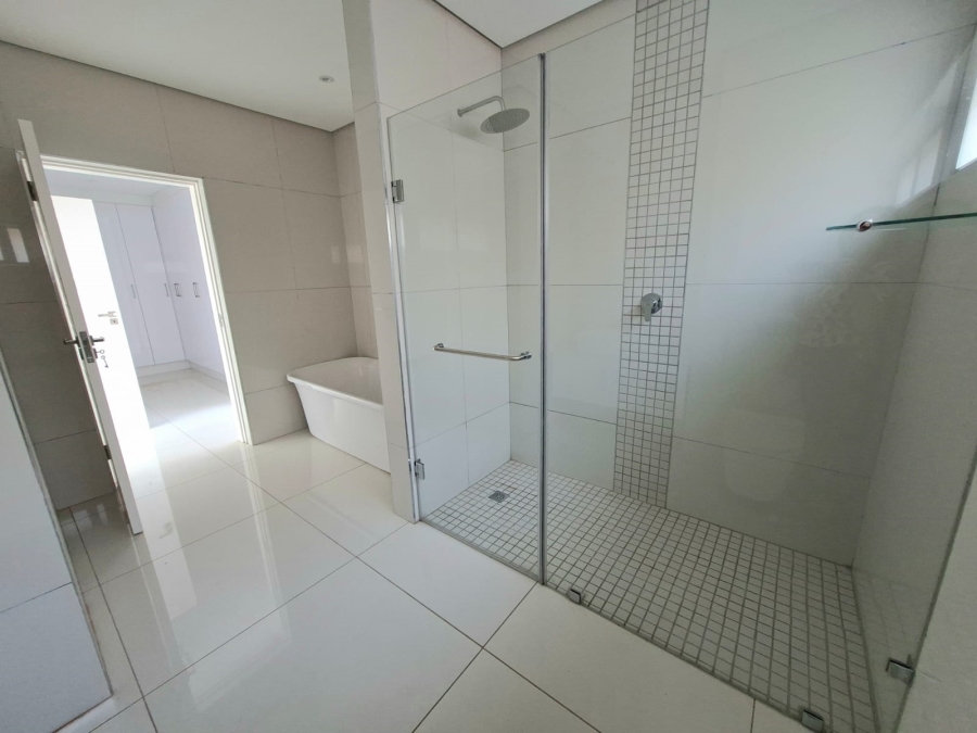 5 Bedroom Property for Sale in Izinga Ridge KwaZulu-Natal