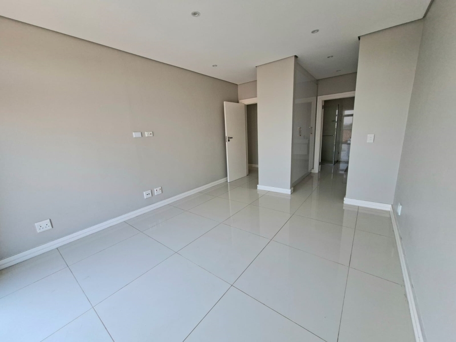 5 Bedroom Property for Sale in Izinga Ridge KwaZulu-Natal