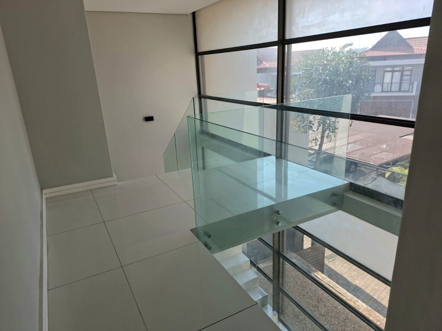 5 Bedroom Property for Sale in Izinga Ridge KwaZulu-Natal