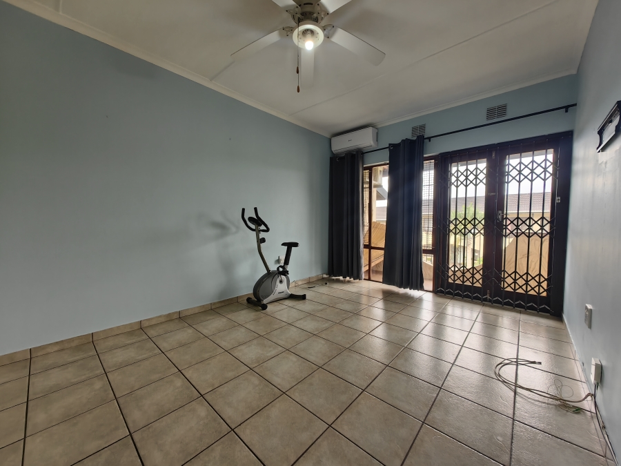 2 Bedroom Property for Sale in Scottburgh Central KwaZulu-Natal