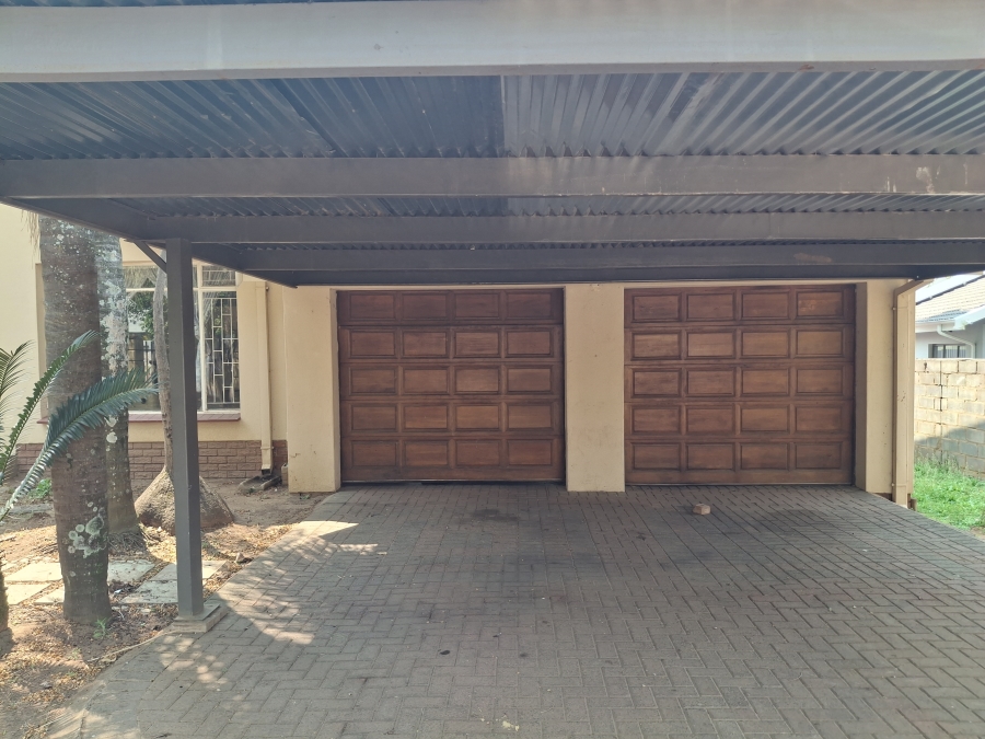 4 Bedroom Property for Sale in Pioneer Park KwaZulu-Natal