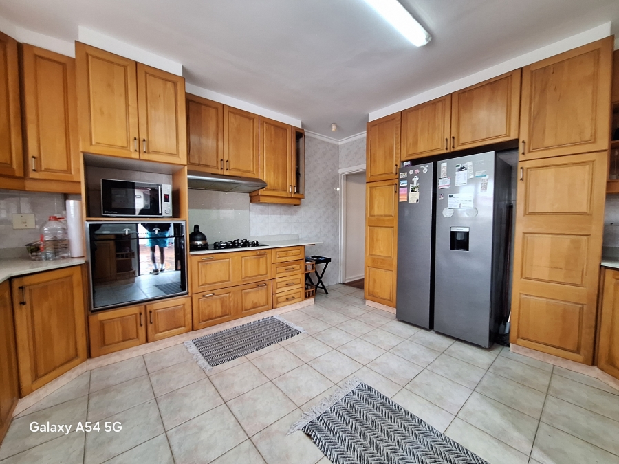 4 Bedroom Property for Sale in Glenmore KwaZulu-Natal