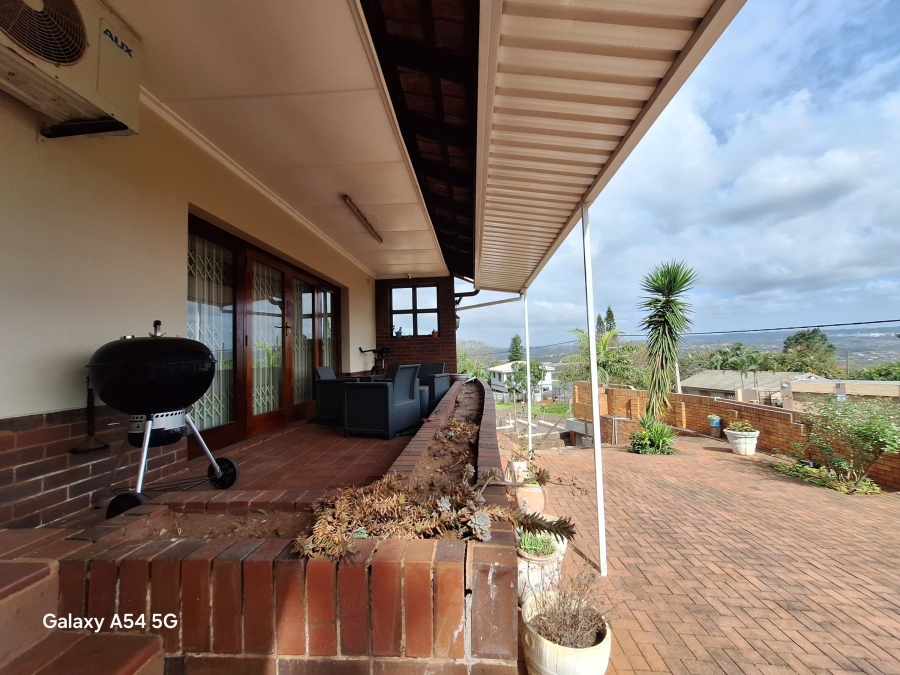 4 Bedroom Property for Sale in Glenmore KwaZulu-Natal