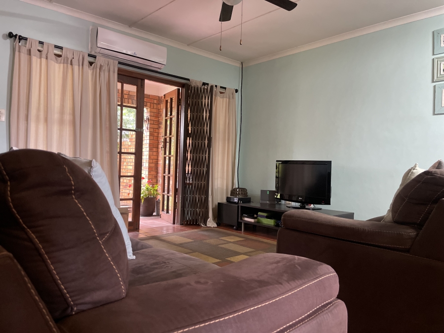 2 Bedroom Property for Sale in Birdswood KwaZulu-Natal