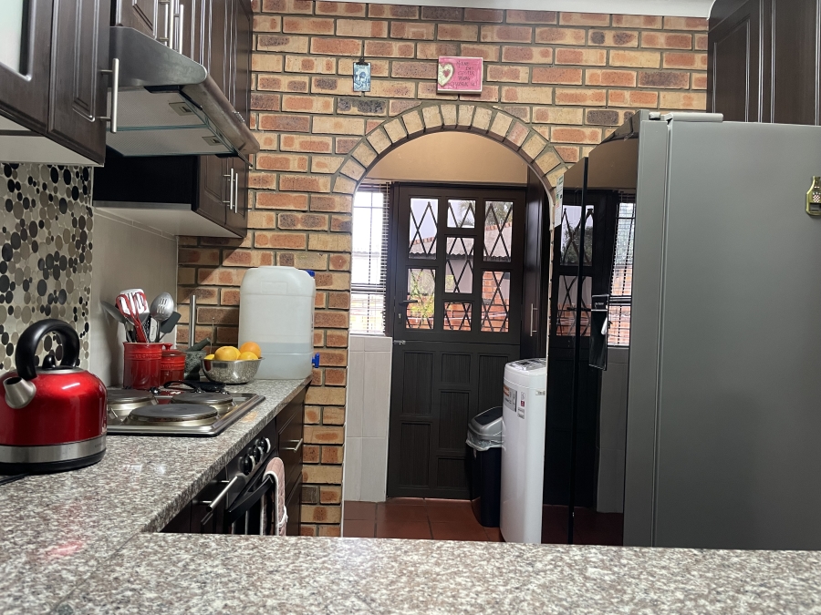 2 Bedroom Property for Sale in Birdswood KwaZulu-Natal