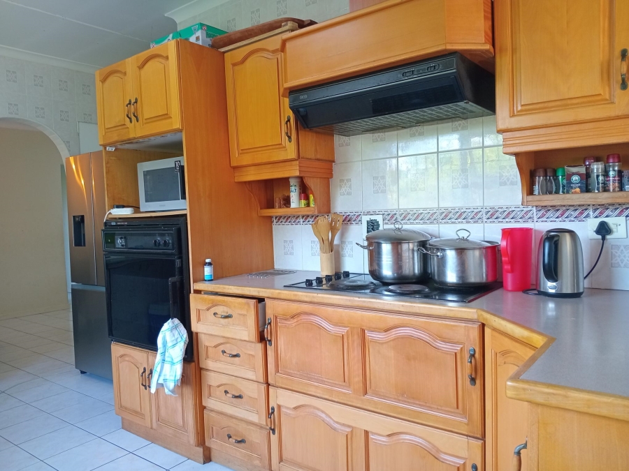 5 Bedroom Property for Sale in Shallcross KwaZulu-Natal