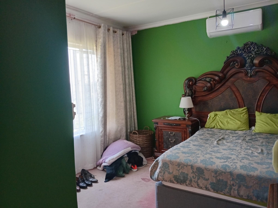 5 Bedroom Property for Sale in Shallcross KwaZulu-Natal