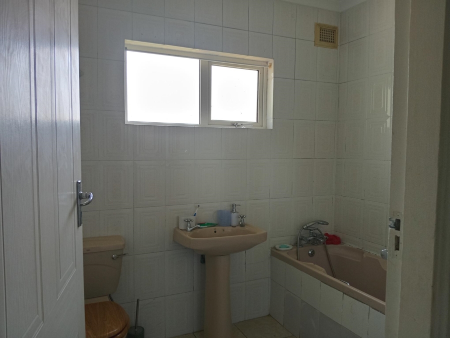 5 Bedroom Property for Sale in Shallcross KwaZulu-Natal