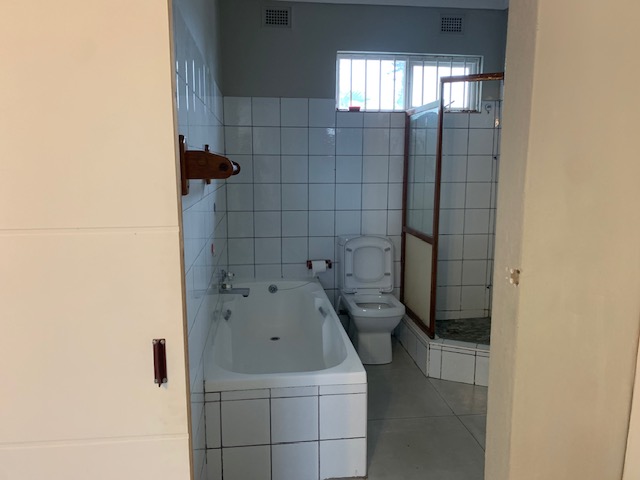 To Let 1 Bedroom Property for Rent in Cowies Hill KwaZulu-Natal