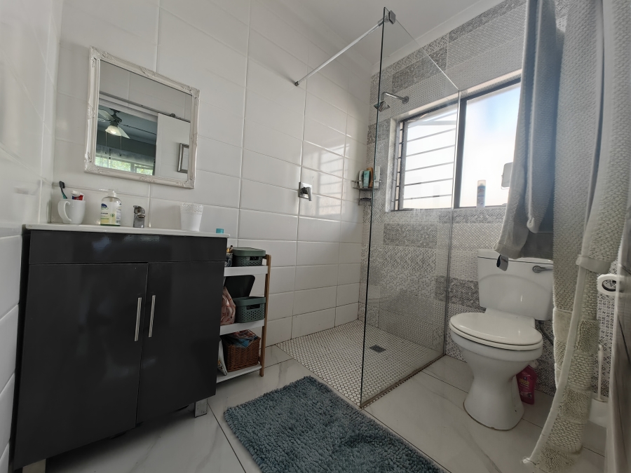 2 Bedroom Property for Sale in Pennington KwaZulu-Natal