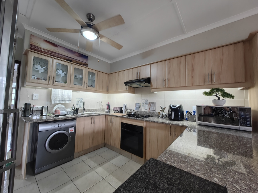 2 Bedroom Property for Sale in Scottburgh Central KwaZulu-Natal