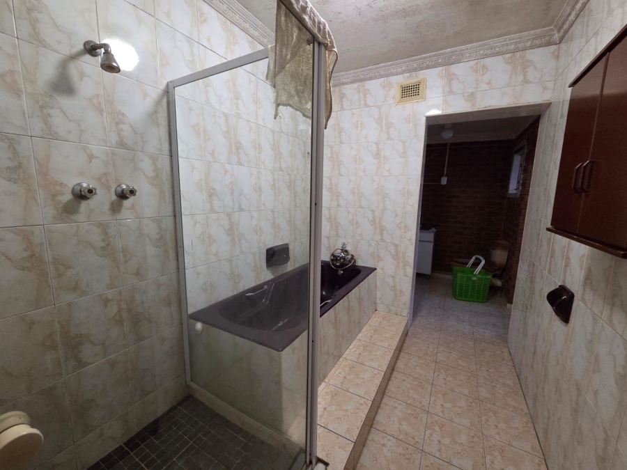 5 Bedroom Property for Sale in Shallcross KwaZulu-Natal