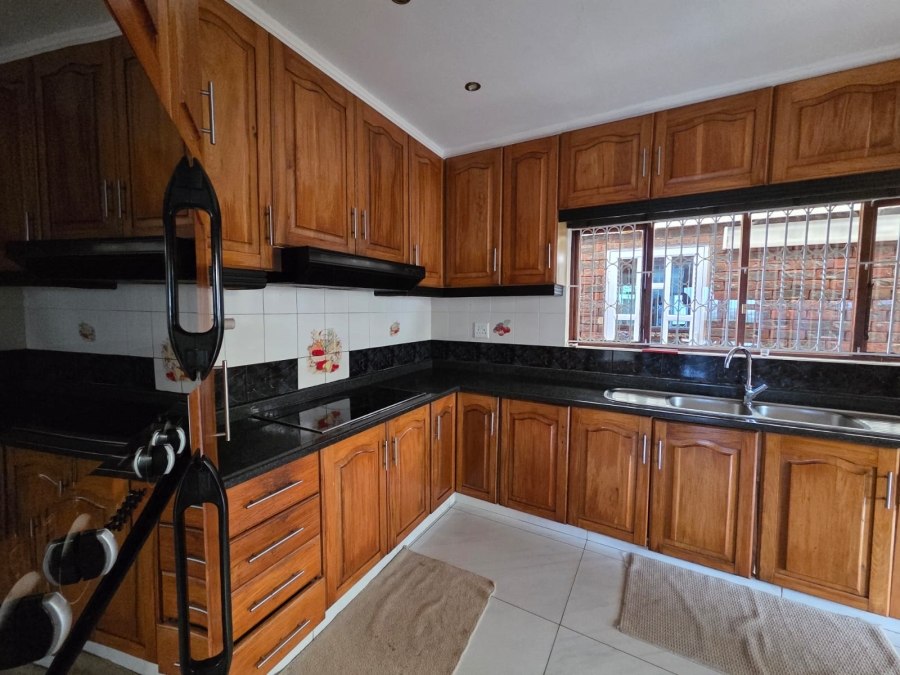 5 Bedroom Property for Sale in Shallcross KwaZulu-Natal