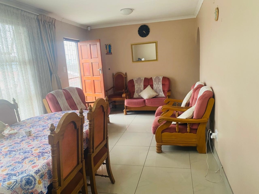 3 Bedroom Property for Sale in Earlsfield KwaZulu-Natal