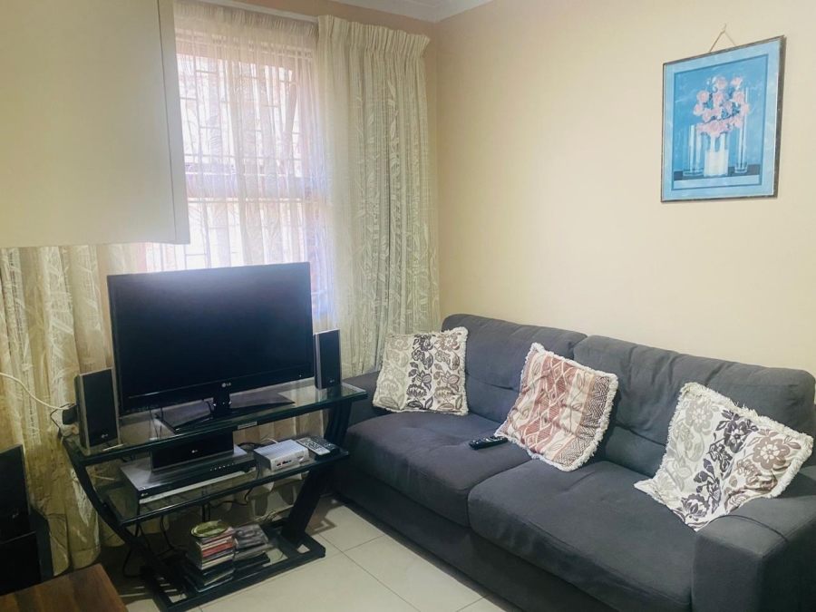 3 Bedroom Property for Sale in Earlsfield KwaZulu-Natal