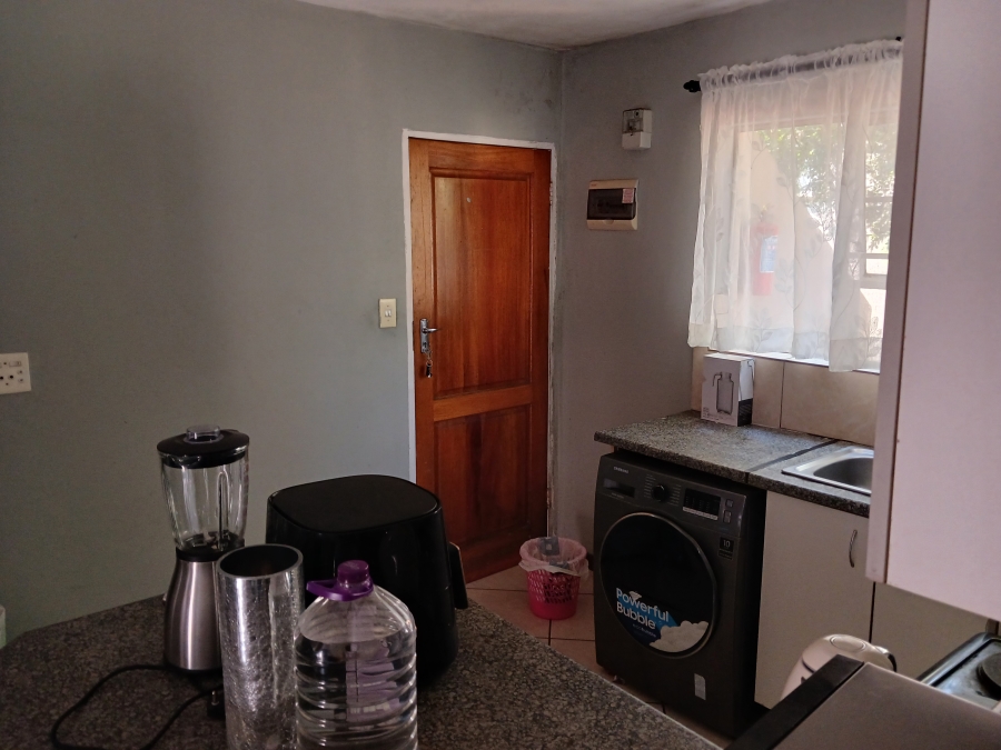 2 Bedroom Property for Sale in Sunnyridge KwaZulu-Natal