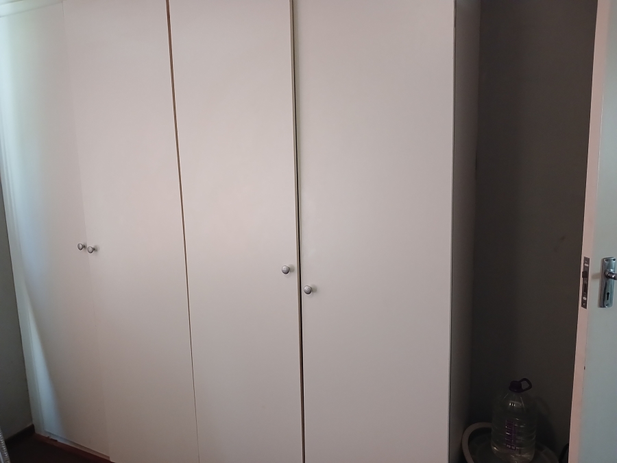 2 Bedroom Property for Sale in Sunnyridge KwaZulu-Natal