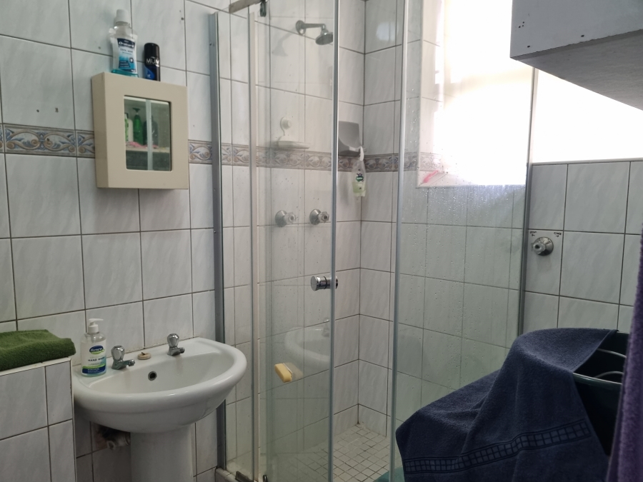 1 Bedroom Property for Sale in Amanzimtoti KwaZulu-Natal