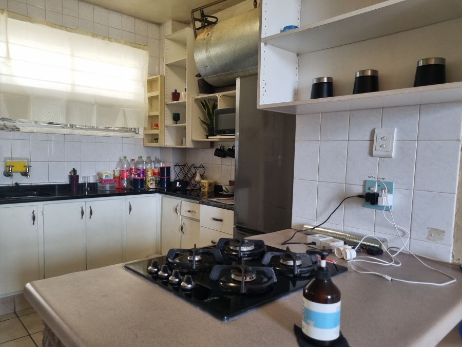 1 Bedroom Property for Sale in Amanzimtoti KwaZulu-Natal