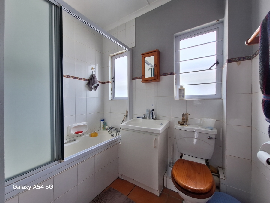 2 Bedroom Property for Sale in Glenwood KwaZulu-Natal