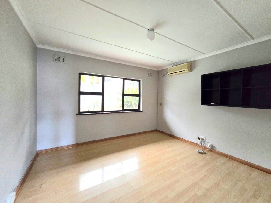 To Let 4 Bedroom Property for Rent in Glen Hills KwaZulu-Natal