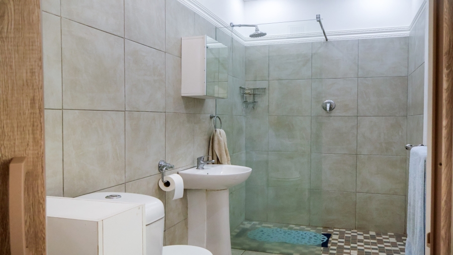 4 Bedroom Property for Sale in Greendale KwaZulu-Natal