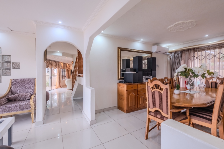 4 Bedroom Property for Sale in Umhlanga KwaZulu-Natal