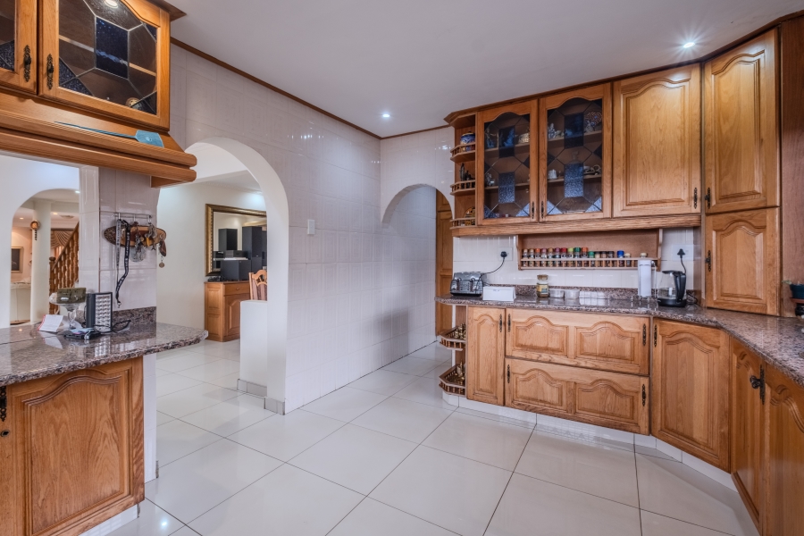 4 Bedroom Property for Sale in Umhlanga KwaZulu-Natal