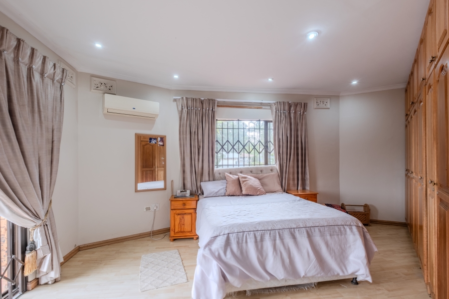 4 Bedroom Property for Sale in Umhlanga KwaZulu-Natal