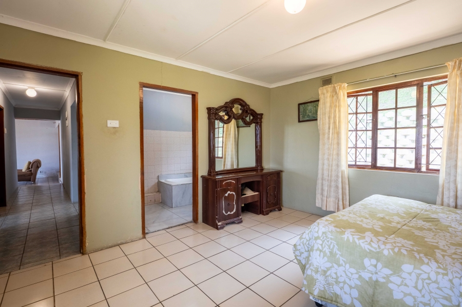 3 Bedroom Property for Sale in Umlazi BB KwaZulu-Natal