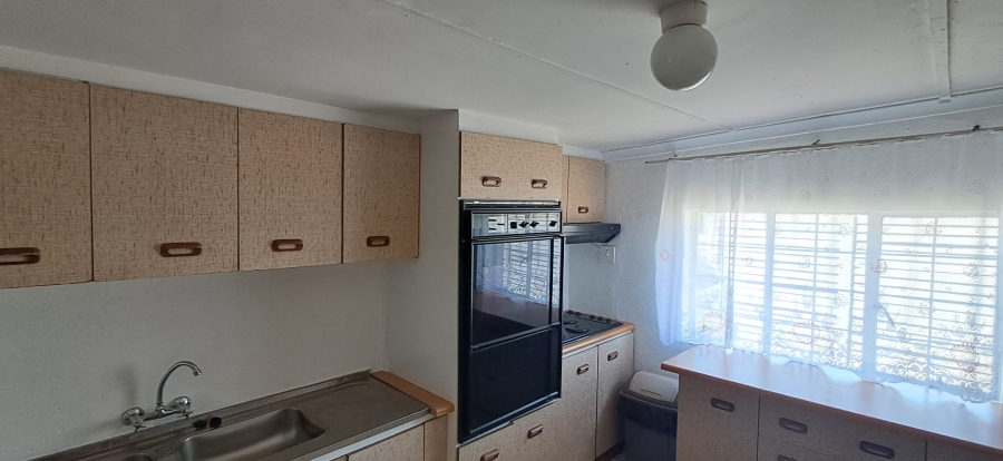 3 Bedroom Property for Sale in Lennoxton KwaZulu-Natal