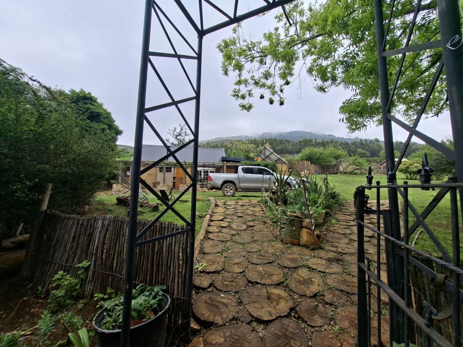 10 Bedroom Property for Sale in Byrne KwaZulu-Natal