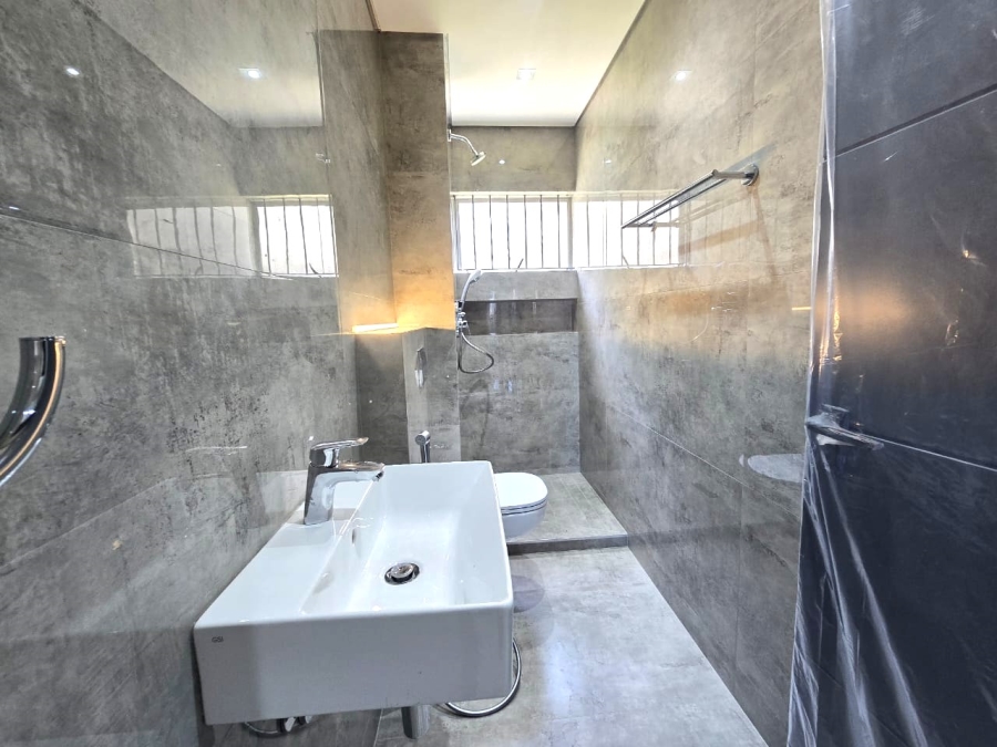 To Let 2 Bedroom Property for Rent in Athlone KwaZulu-Natal