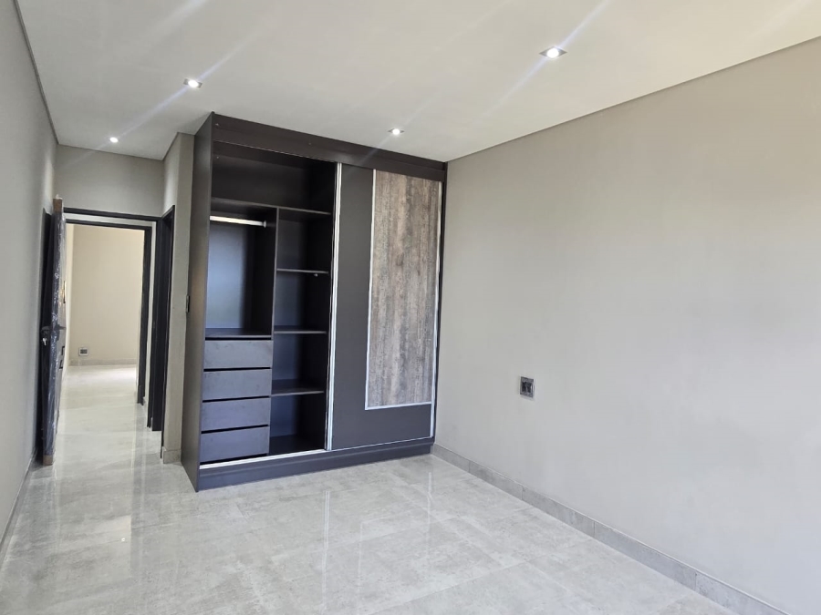 To Let 2 Bedroom Property for Rent in Athlone KwaZulu-Natal