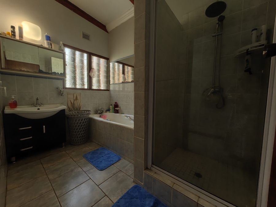 2 Bedroom Property for Sale in Clansthal KwaZulu-Natal