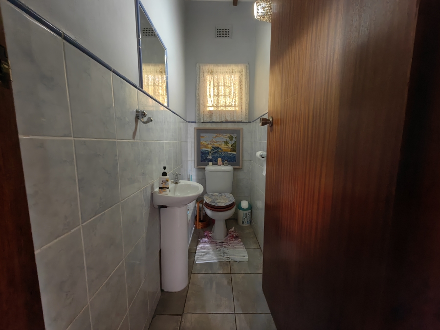 2 Bedroom Property for Sale in Clansthal KwaZulu-Natal