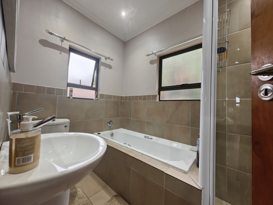 3 Bedroom Property for Sale in Pennington KwaZulu-Natal