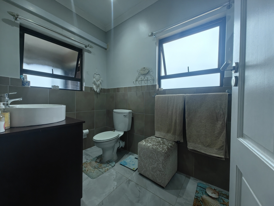 3 Bedroom Property for Sale in Pennington KwaZulu-Natal