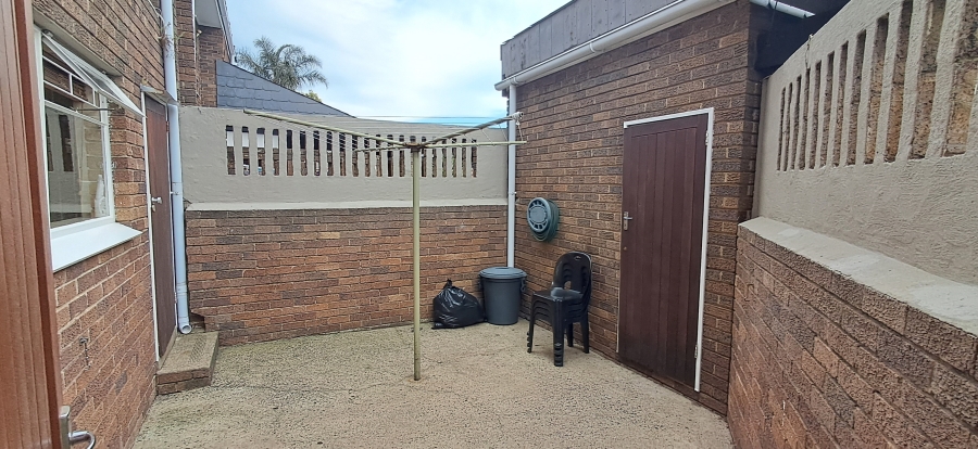 3 Bedroom Property for Sale in Huttenheights KwaZulu-Natal