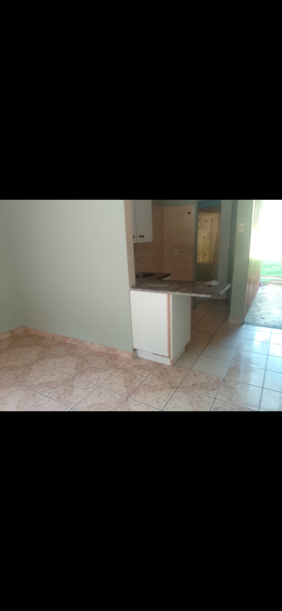 To Let 1 Bedroom Property for Rent in Woodhaven KwaZulu-Natal